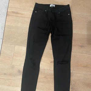 Ripped skinny black jeans